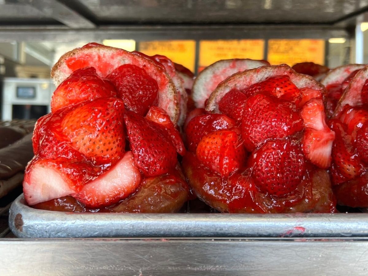 Donut Man: Making Pilgrimage to Glendora for Prized Dough - Food GPS