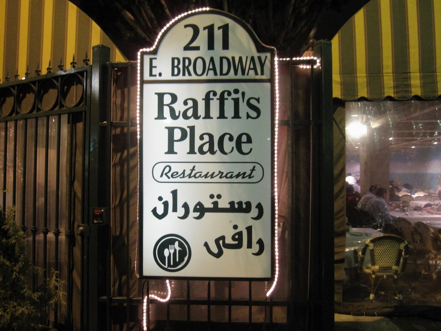 Raffi’s Place: A Persian Patio with Armenian Heart in Glendale - Food GPS